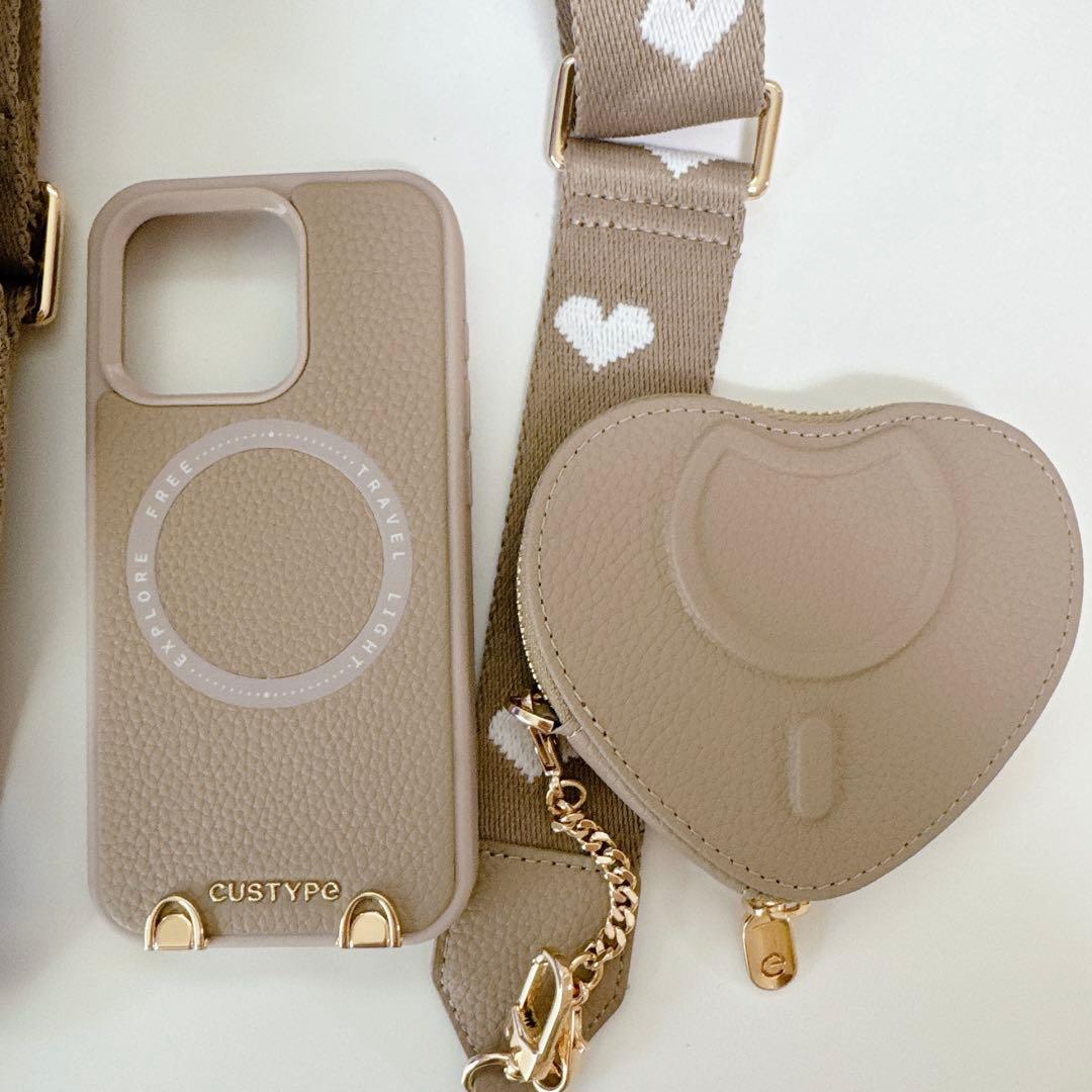 CUSTYPE ハート型スマホショルダー