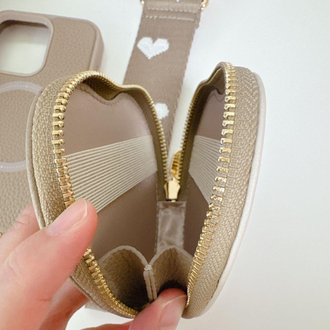 CUSTYPE ハート型スマホショルダー