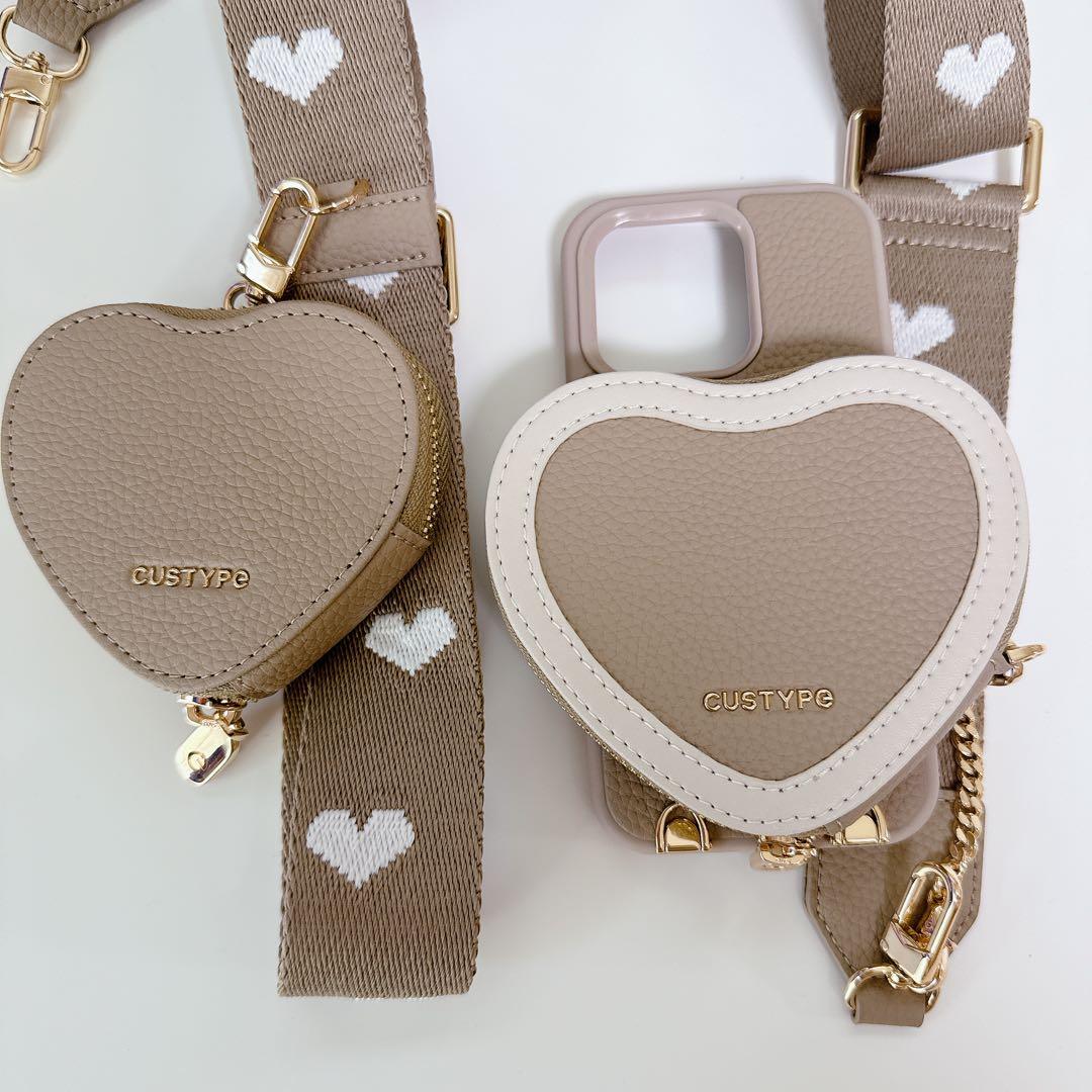 CUSTYPE ハート型スマホショルダー