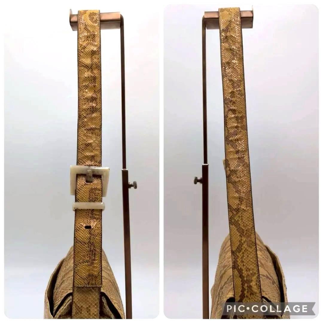 PRADA プラダ パイソン ショルダーバッグ 肩掛け 斜めがけ ベージュ 茶