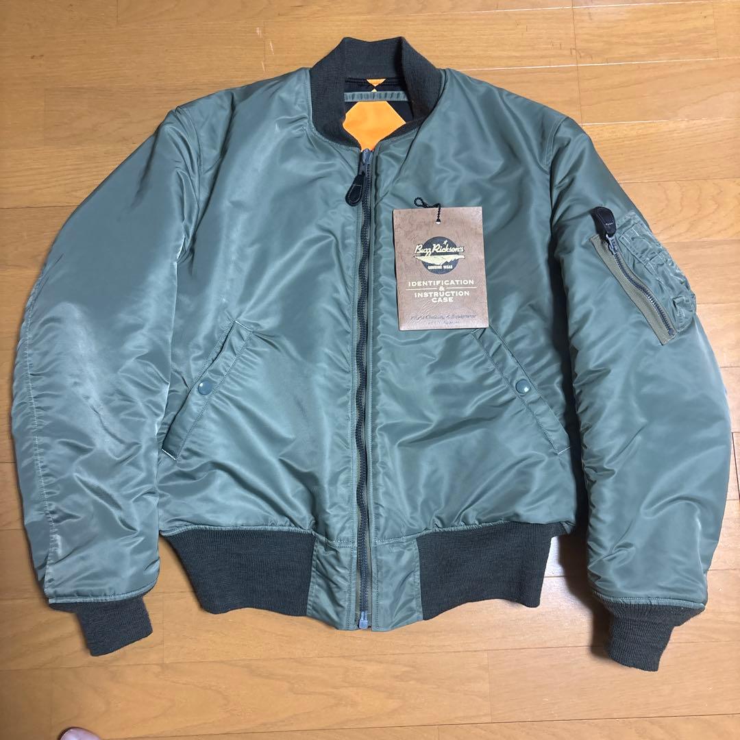 バズリクソンズ廃盤モデルＭＡ１　LARGEサイズ