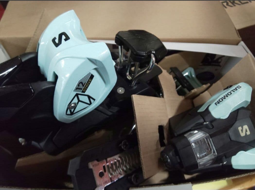 189cm KASTLE TX103中古/SALOMON Strive12新品