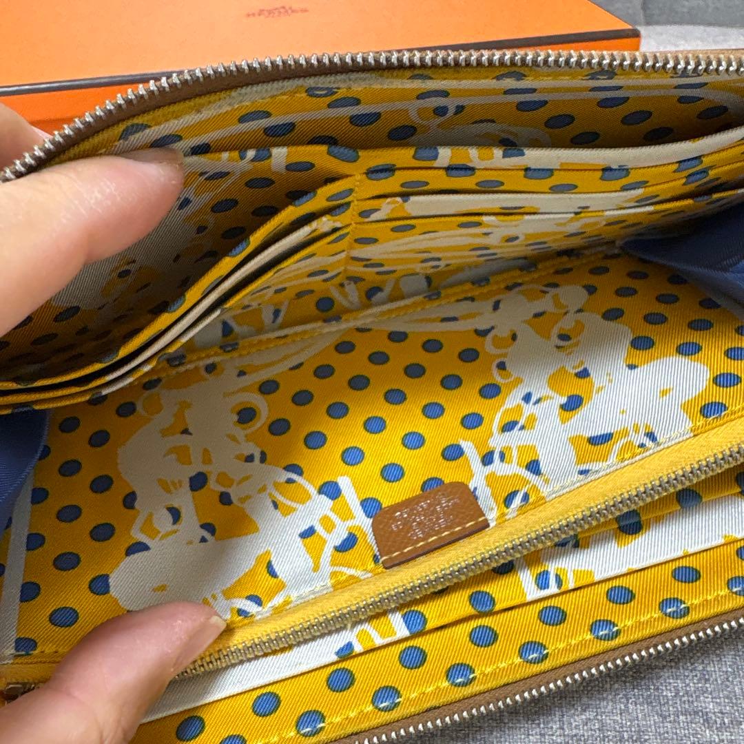 HERMES エルメス　アザップシルクイン長財布