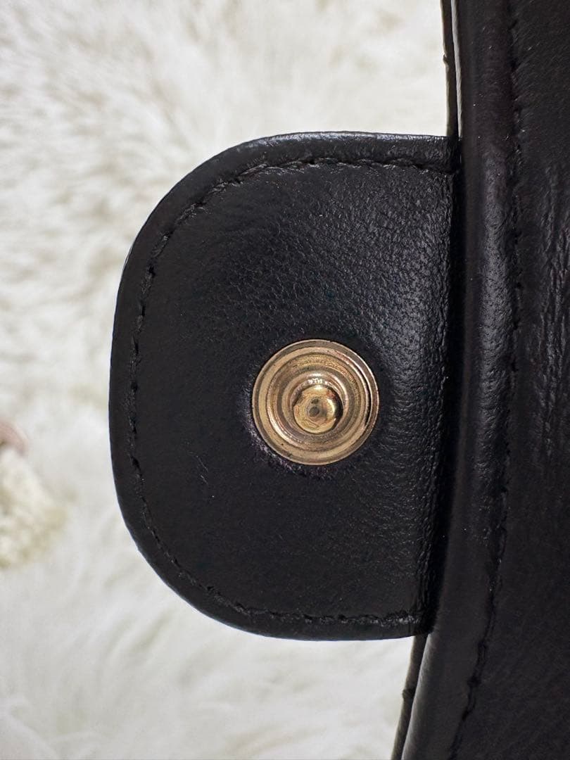 【美品】CHANEL シャネル　三つ折り財布　マトラッセ　ラムスキン　ブラック