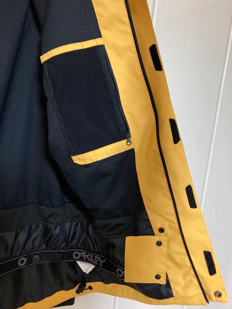 OAKLEY 防水スノーボードウェア US S サイズ日本Mサイズ