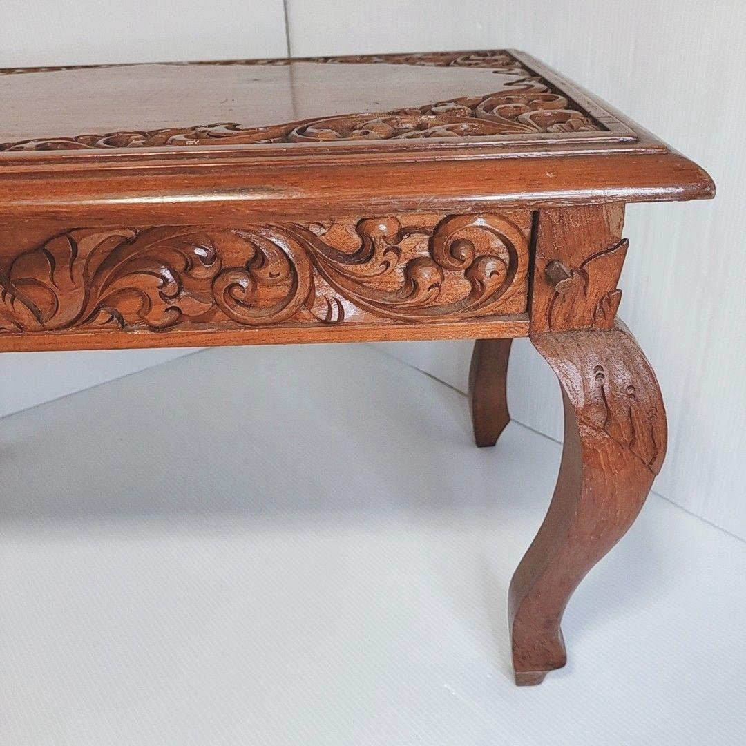 猫脚ミニテーブル 彫刻入り