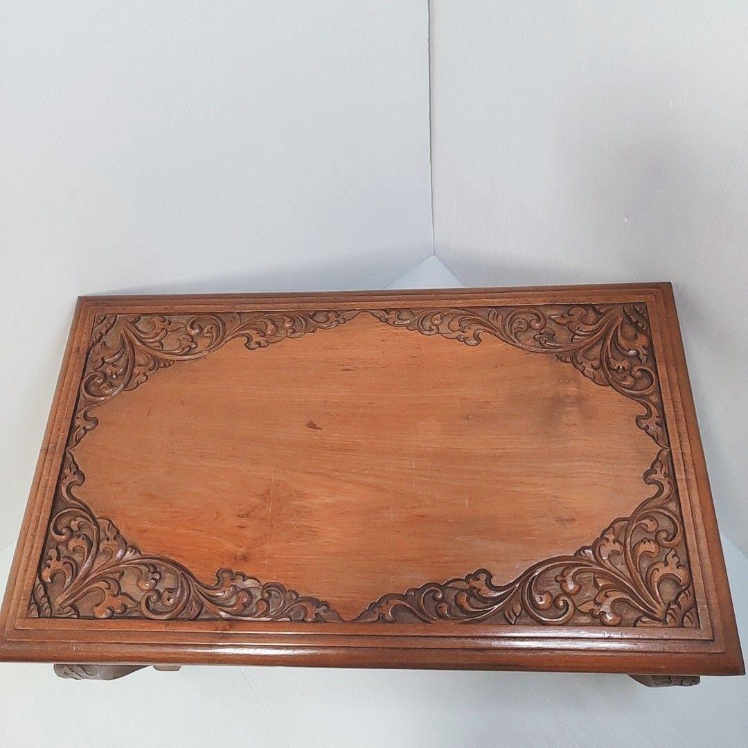 猫脚ミニテーブル 彫刻入り