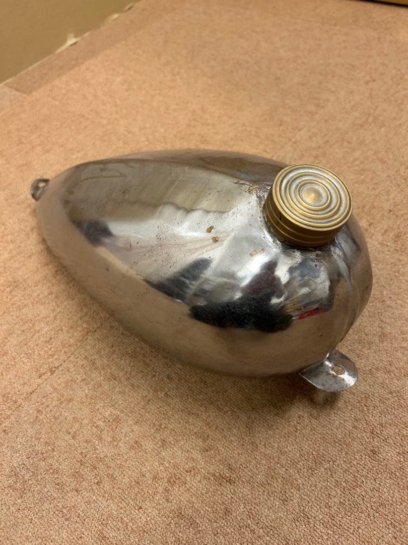 汎用カスタムタンク　ハーレーチョッパーsr400 バルカンtwグラストラッカー