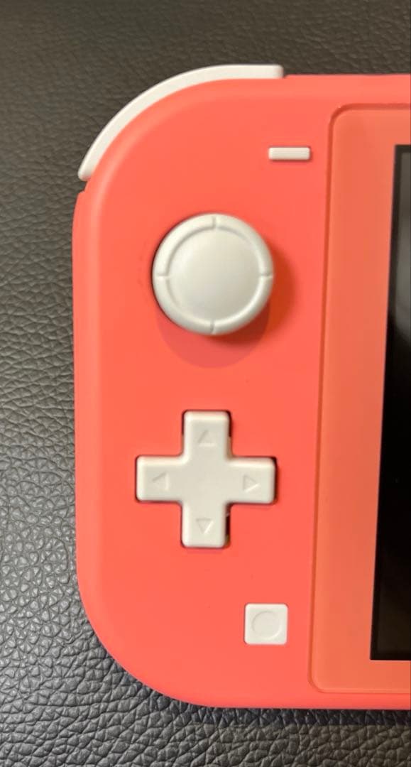 Nintendo Switch Lite コーラル