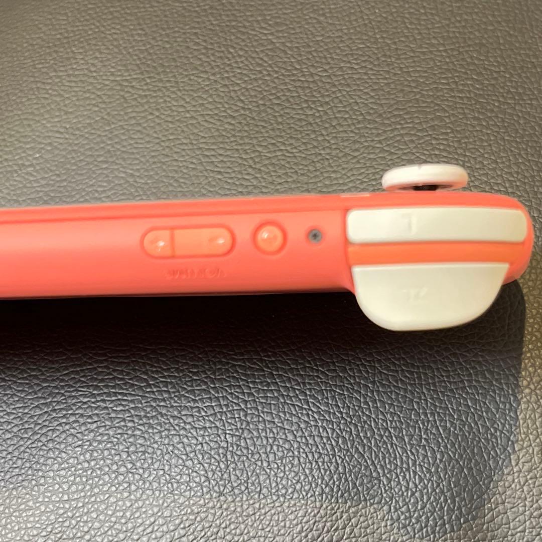 Nintendo Switch Lite コーラル