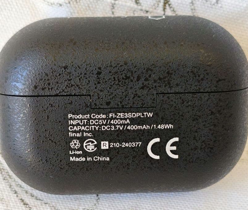 【美品】final ワイヤレスイヤホン ZE3000SV