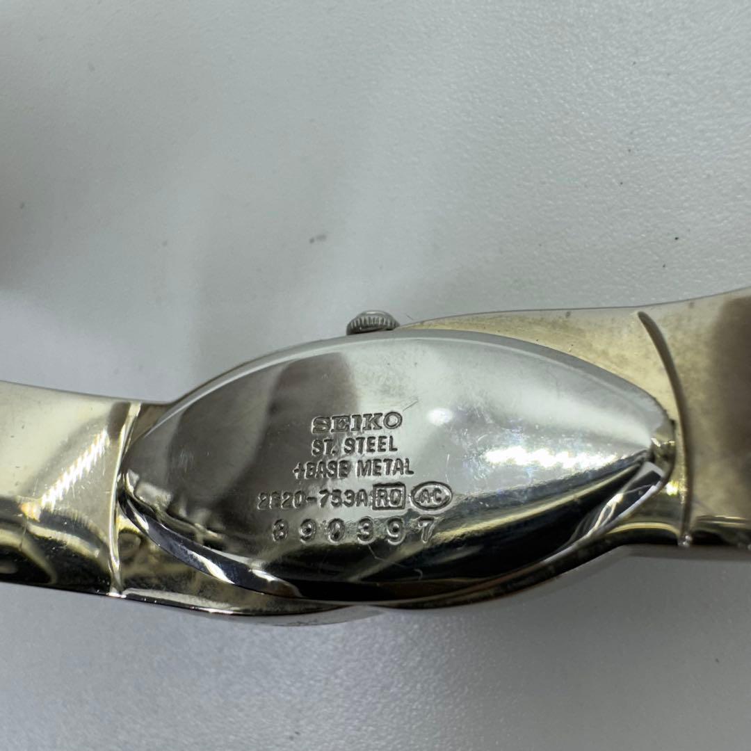 ✨SEIKO✨セイコー✨2E20-753A✨ネイビー文字盤✨クォーツ✨腕時計✨