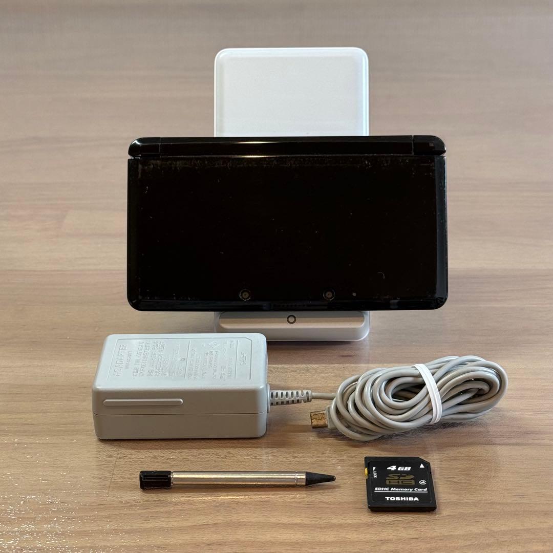 4-269 ニンテンドー3DS クリアブラック