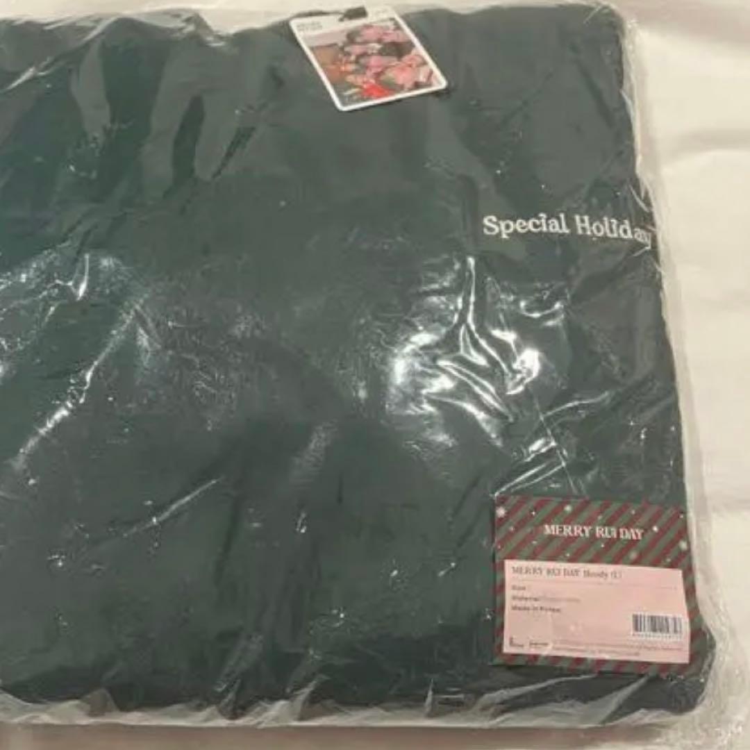 WEi MERRY RUi DAY Hoody Lサイズ