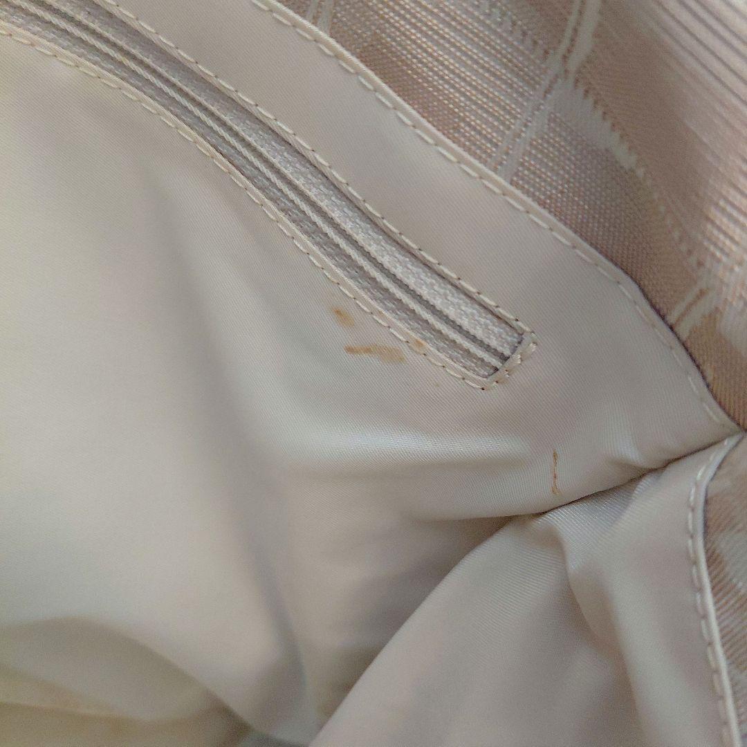 シャネル ニュートラベルライン ベージュ