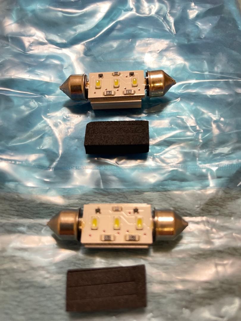 まっちさんFIAT500 アバルトLEDライセンスバルブ