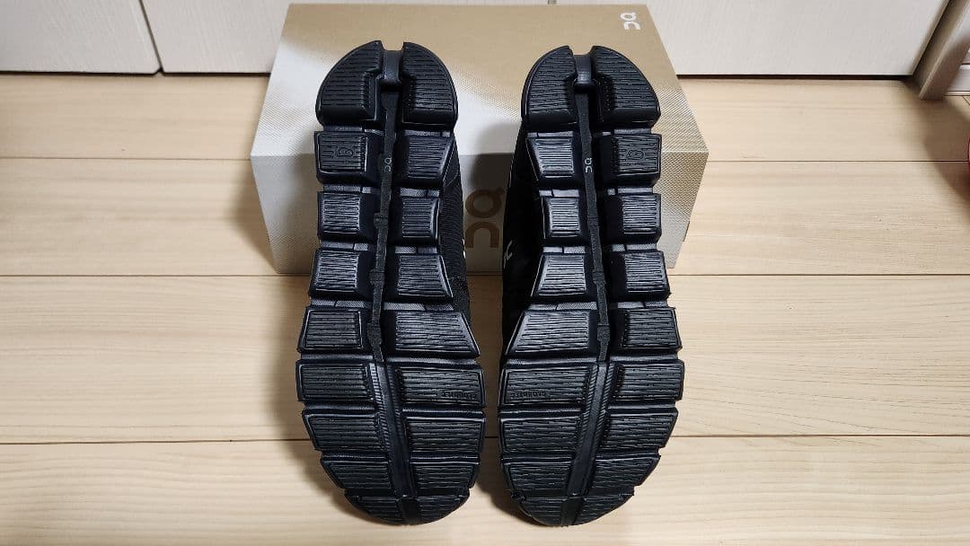 【新品未使用】On Cloud５Waterproof オン クラウド５ 27cm