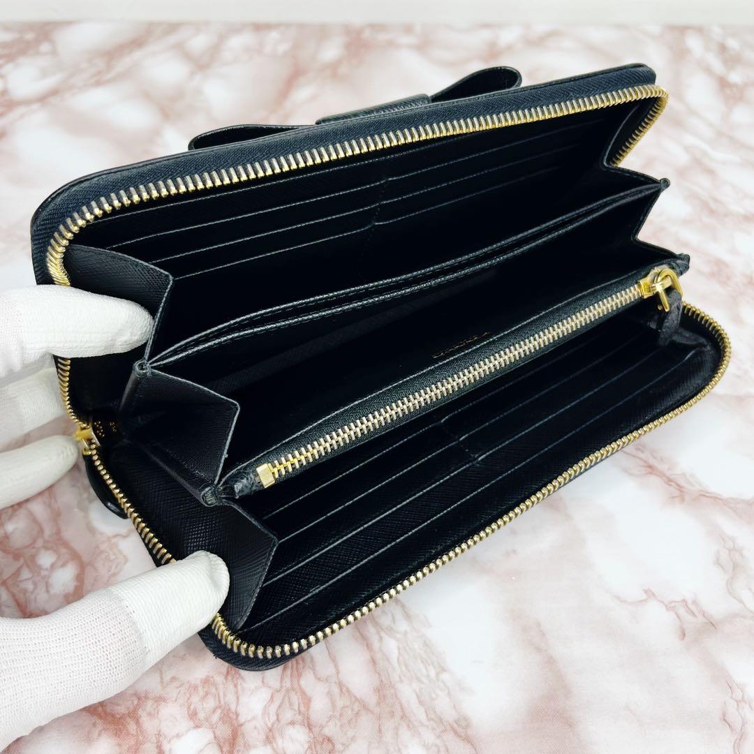 【極美品】PRADA ラウンドファスナー 長財布85