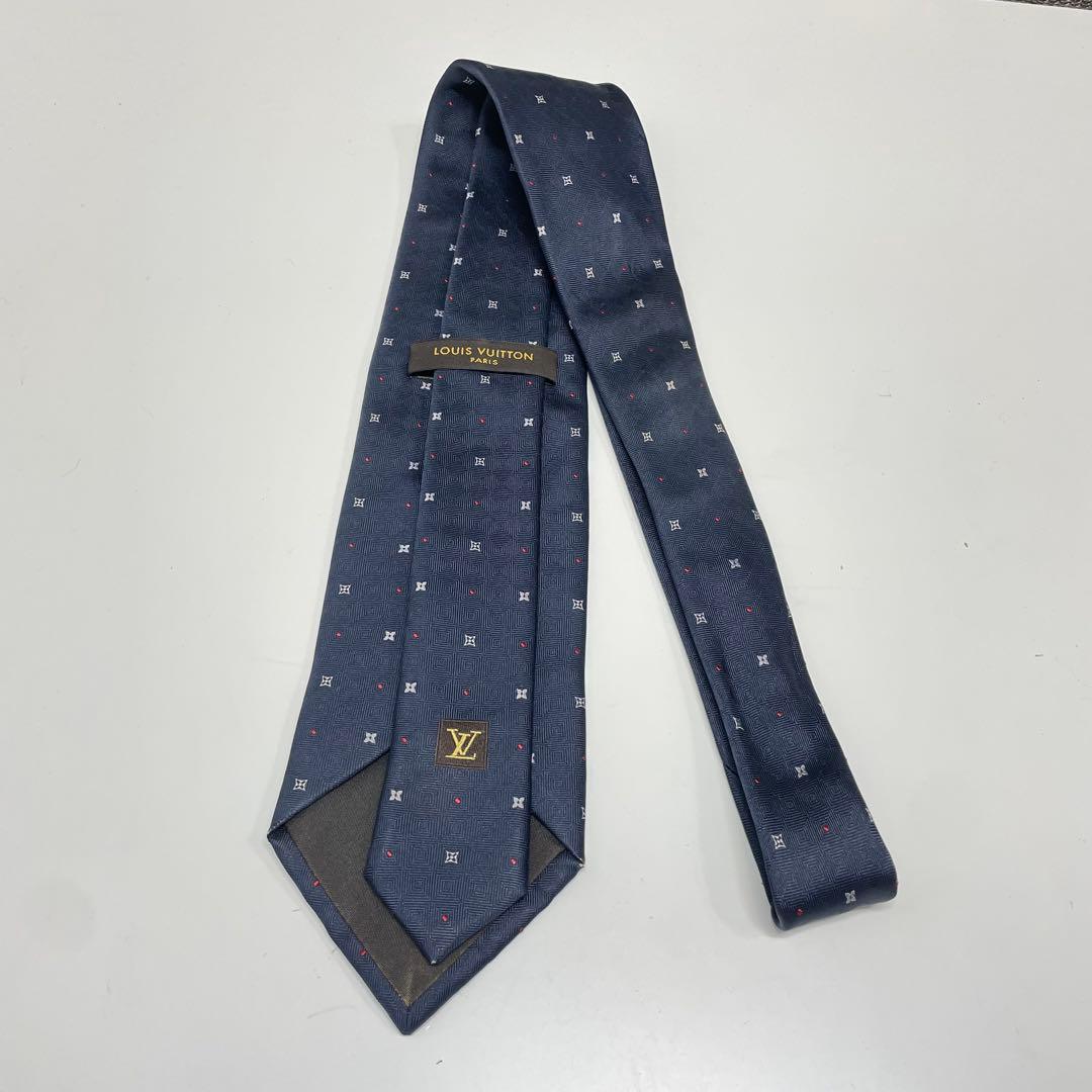 わ*ん様 LOUIS VUITTON ネクタイ　ネイビー