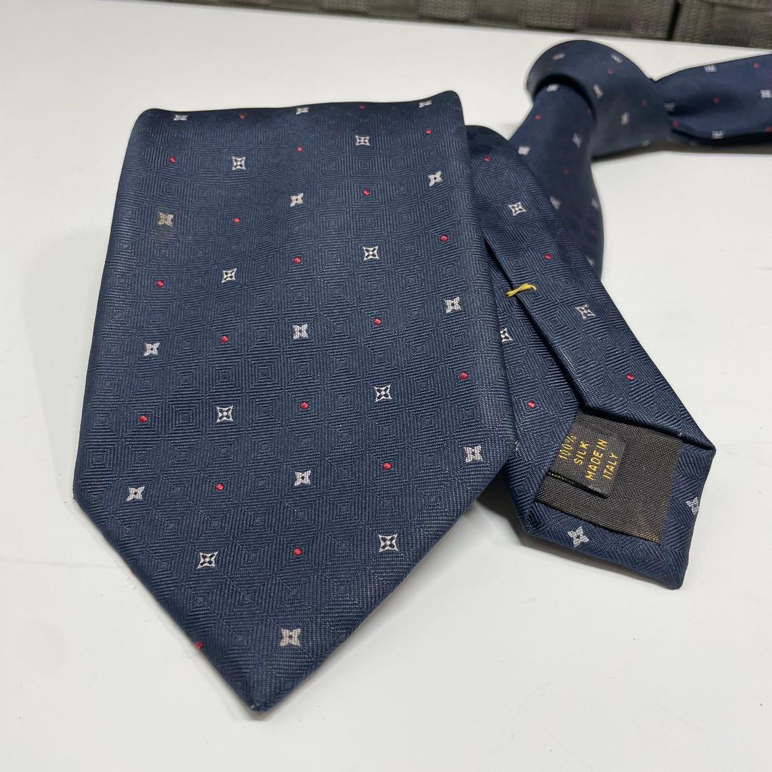 わ*ん様 LOUIS VUITTON ネクタイ　ネイビー