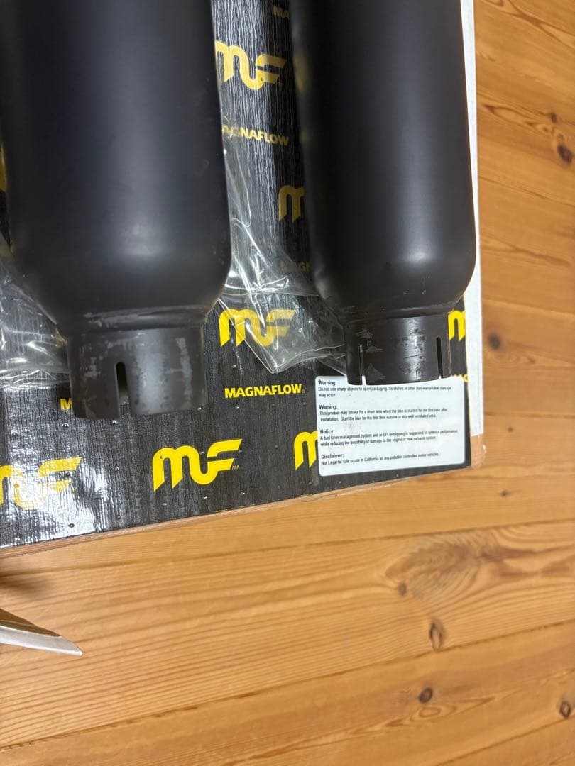 Magnaflow ブラック マフラー