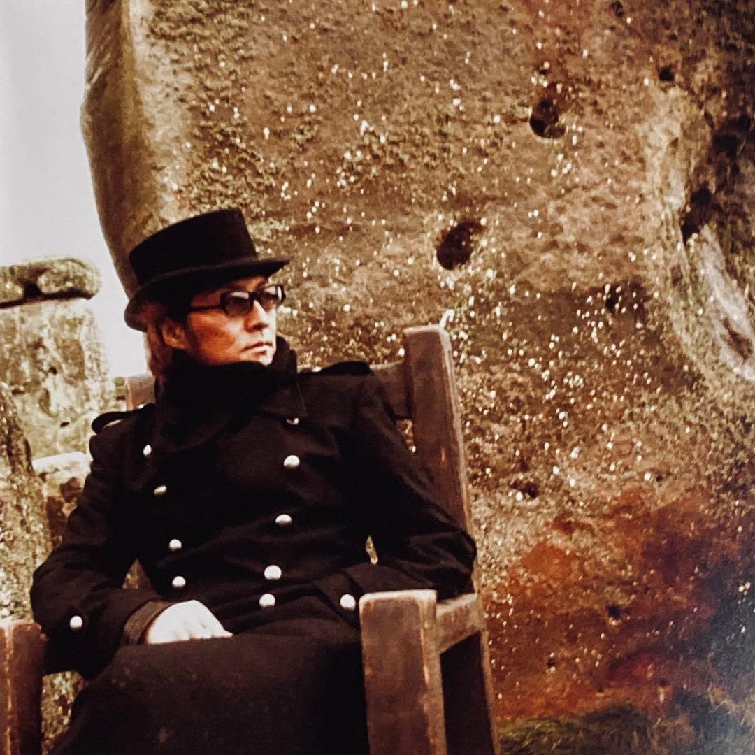 石井竜也 2007年アルバム「日時計〜premium edition〜」羽時計付