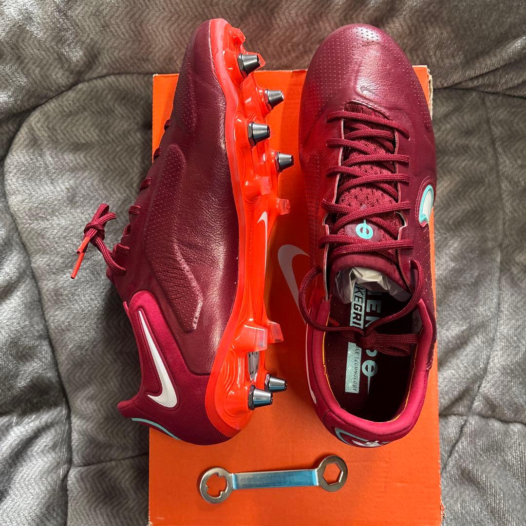 Nike Tiempo スパイクシューズ 赤SG