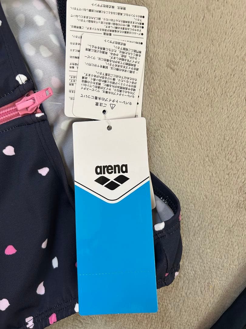 arena セパレート水着13号