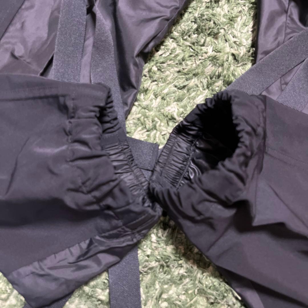 ✨レア✨sacai × NIKE ブラックカーゴ　ナイロンパンツ　レディース