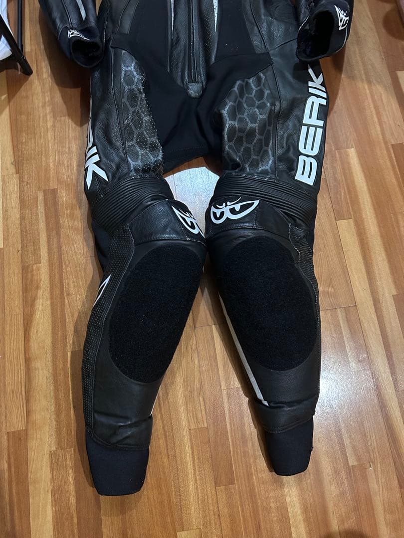 BERIK RACE-DEP 2.0 レーシング革ツナギ 54