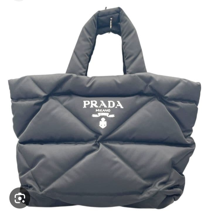 Prada キルティングトートバッグ ノベルティ