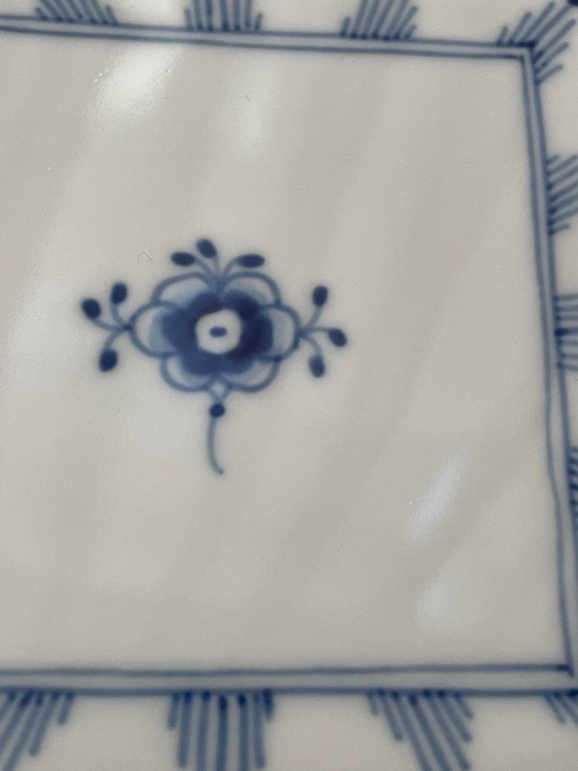 【新品】ロイヤルコペンハーゲン スクエアデイッシュ プレイン 20cm ２枚