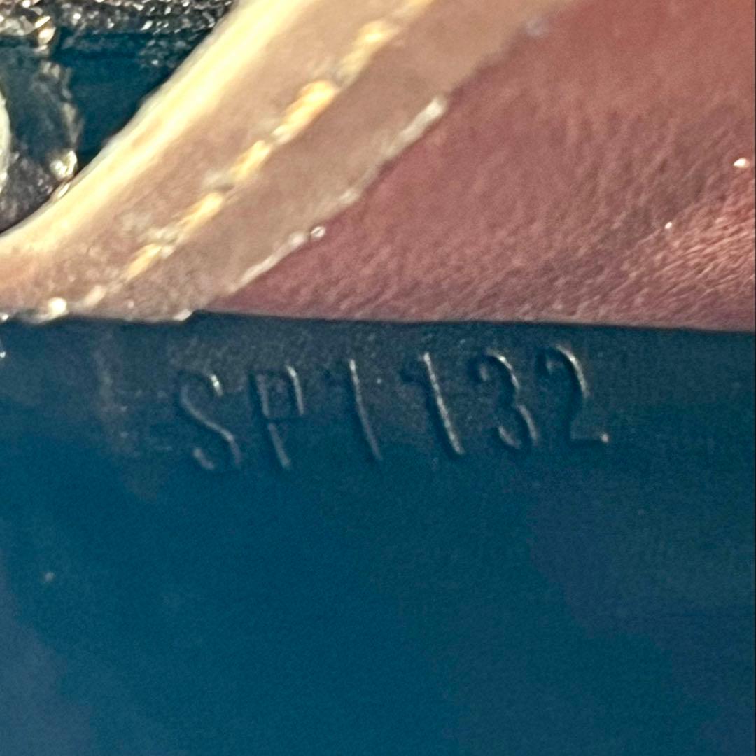 ルイヴィトン ヴェルニ アマラント ジッピーウォレット M93522 モノグラム