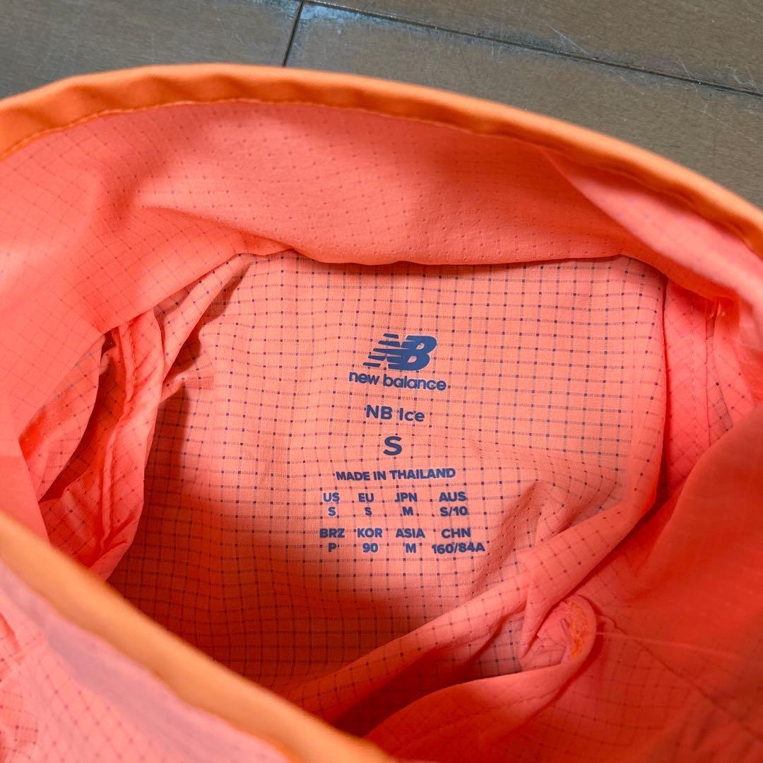 ニューバランス　アウター　オレンジ　未使用品