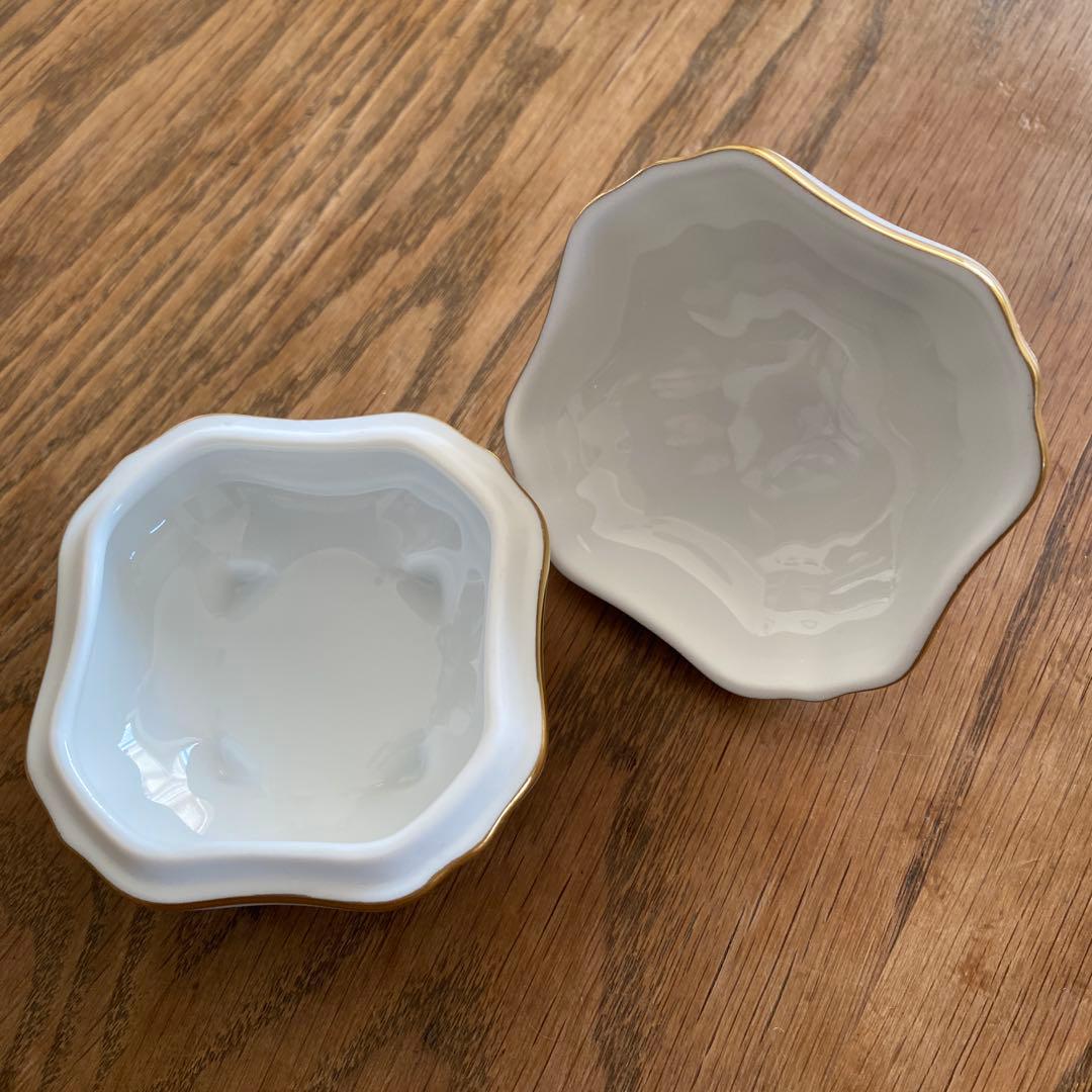 ヘレンド　ウィーンの薔薇　ボンボニエール象の小物入れ