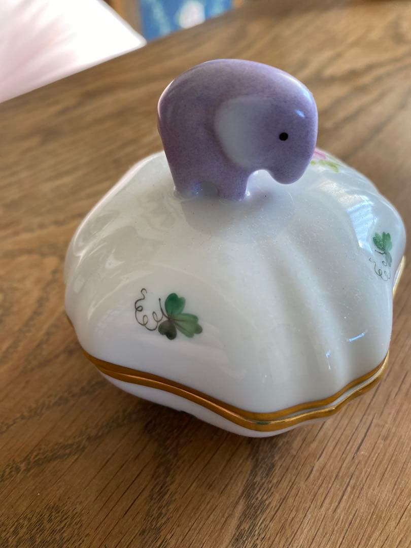 ヘレンド　ウィーンの薔薇　ボンボニエール象の小物入れ