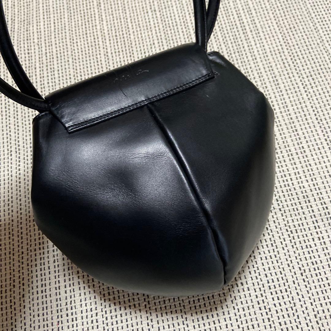 シビラ　本革　レザー　2way ショルダーバッグ　斜めがけ　ハンドバッグ　黒