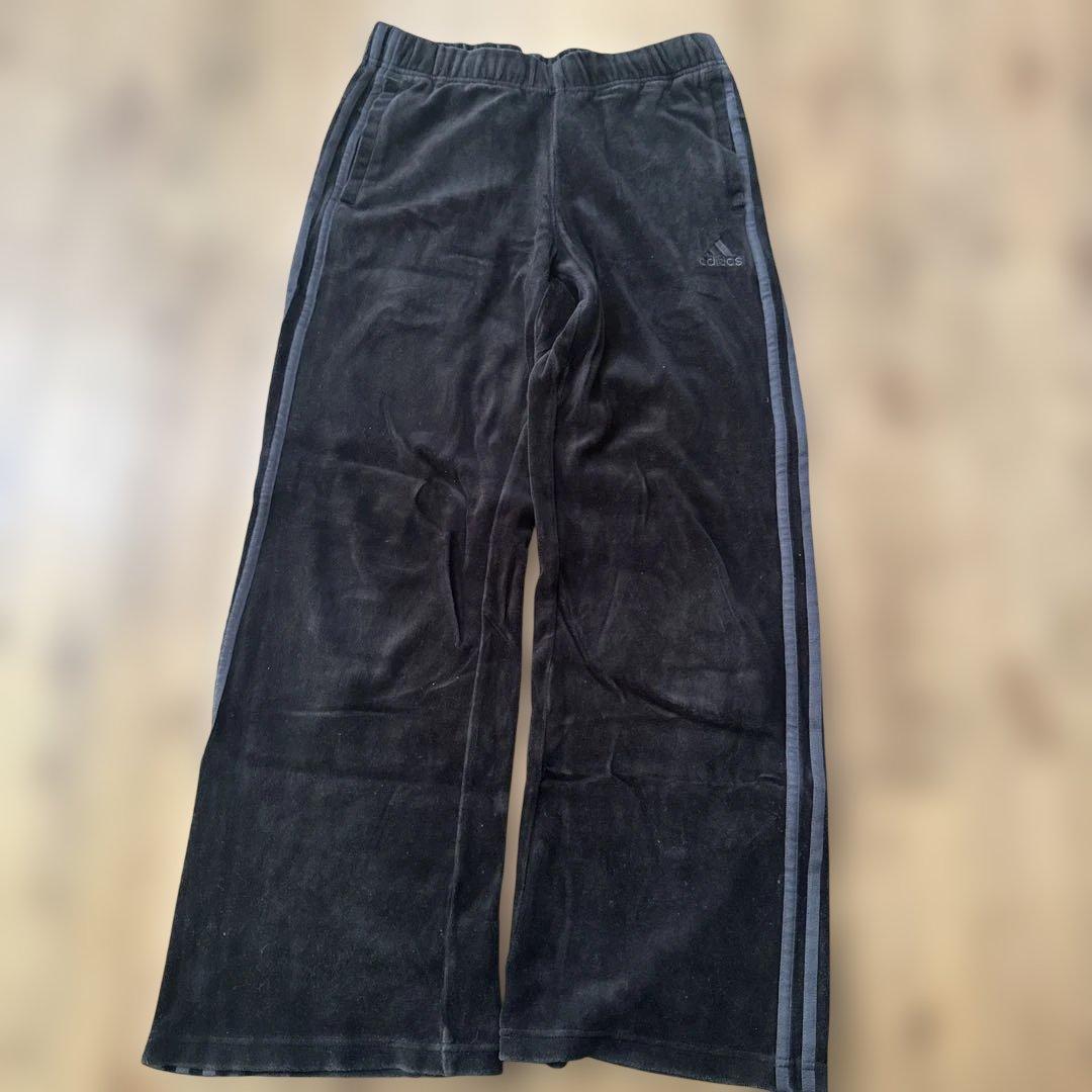 adidas 黒 ベロアジャージ　セットアップ　上下Ｍサイズ