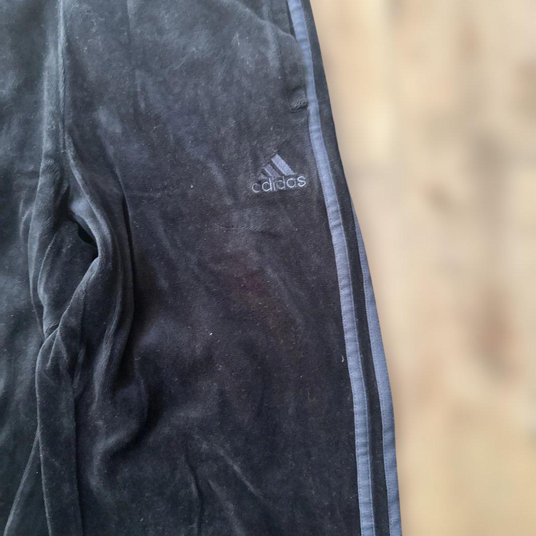 adidas 黒 ベロアジャージ　セットアップ　上下Ｍサイズ