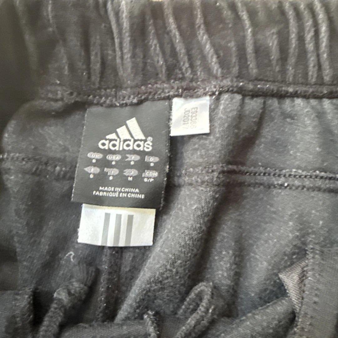adidas 黒 ベロアジャージ　セットアップ　上下Ｍサイズ