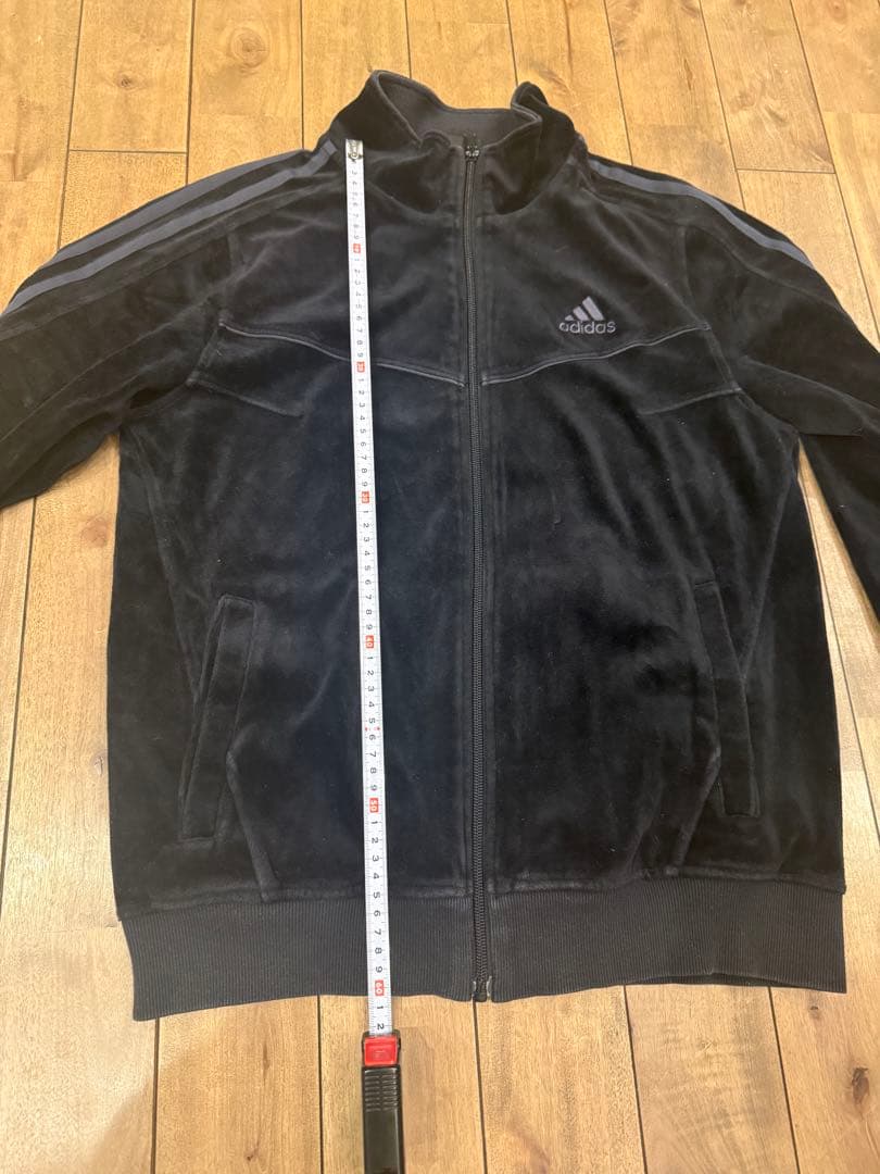 adidas 黒 ベロアジャージ　セットアップ　上下Ｍサイズ