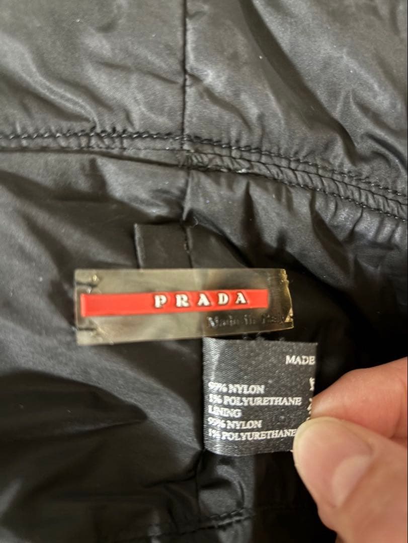 PRADA ブラック バケットハット[最終お値下げ]