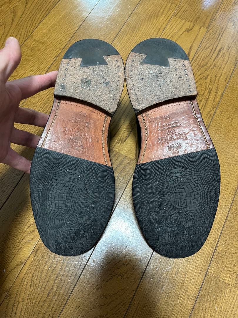 Berwick 1907 ブラック プレーンドレスシューズ