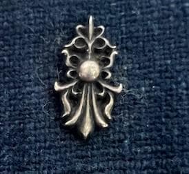 クロムハーツ CHROME HEARTS ピアス（片耳用）