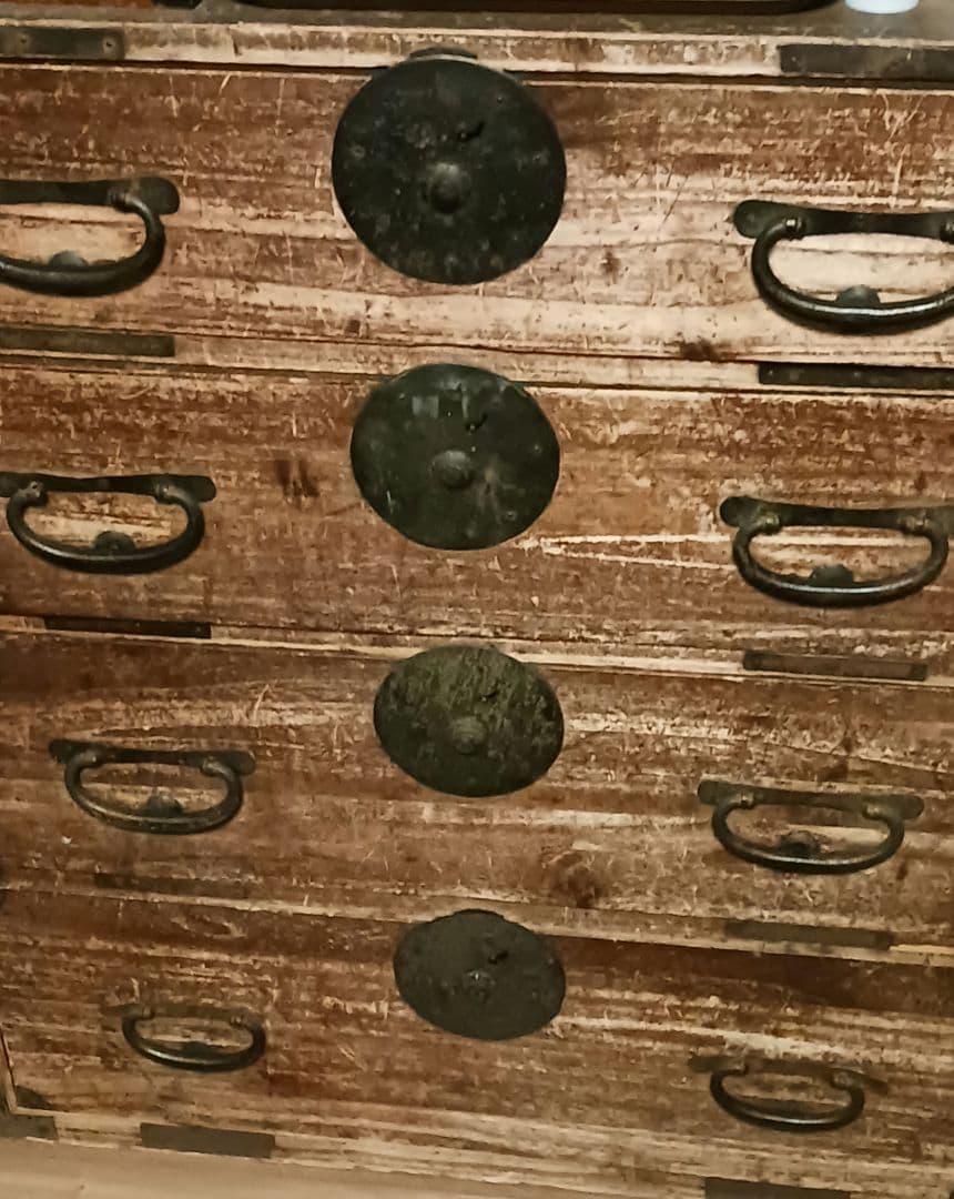 桐4段箪笥(送料込み)