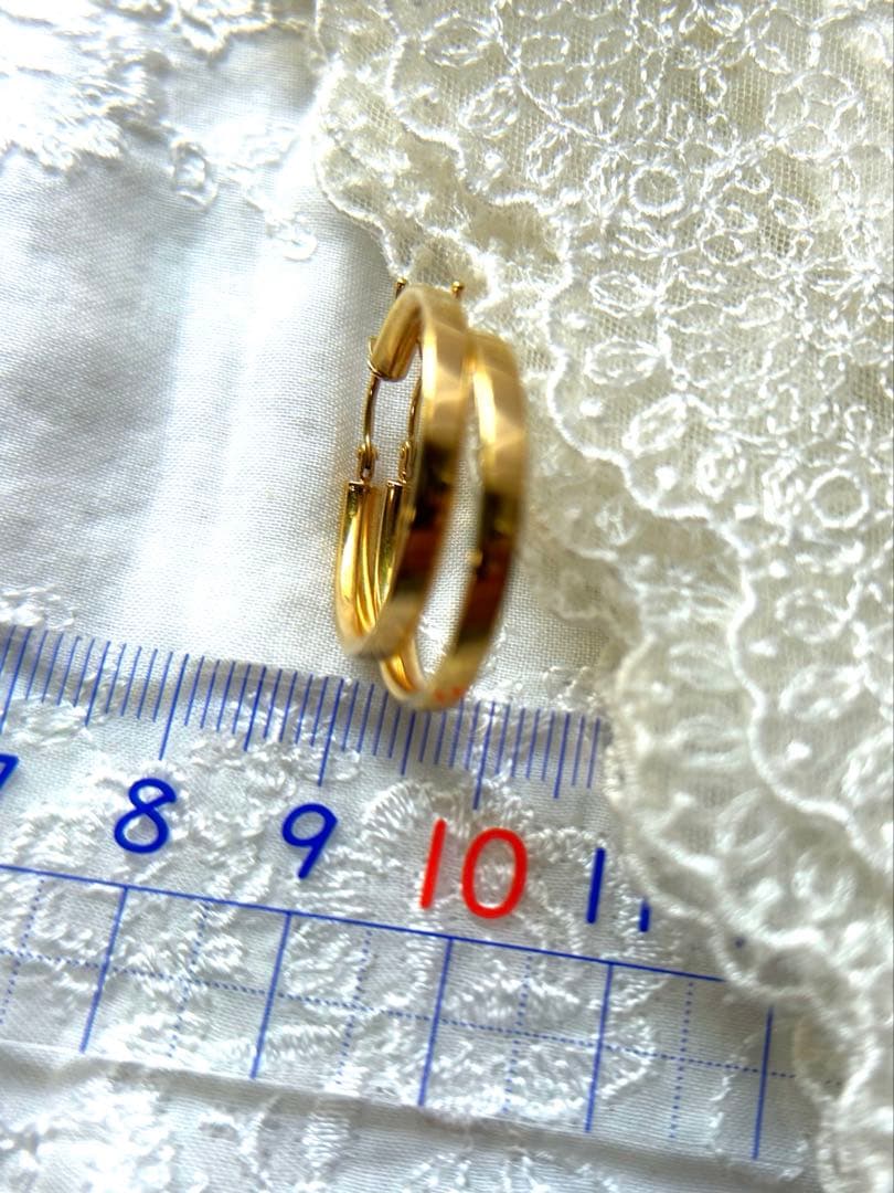 ☆不動の人気ピアス☆美品☆K10YG☆フープピアス☆