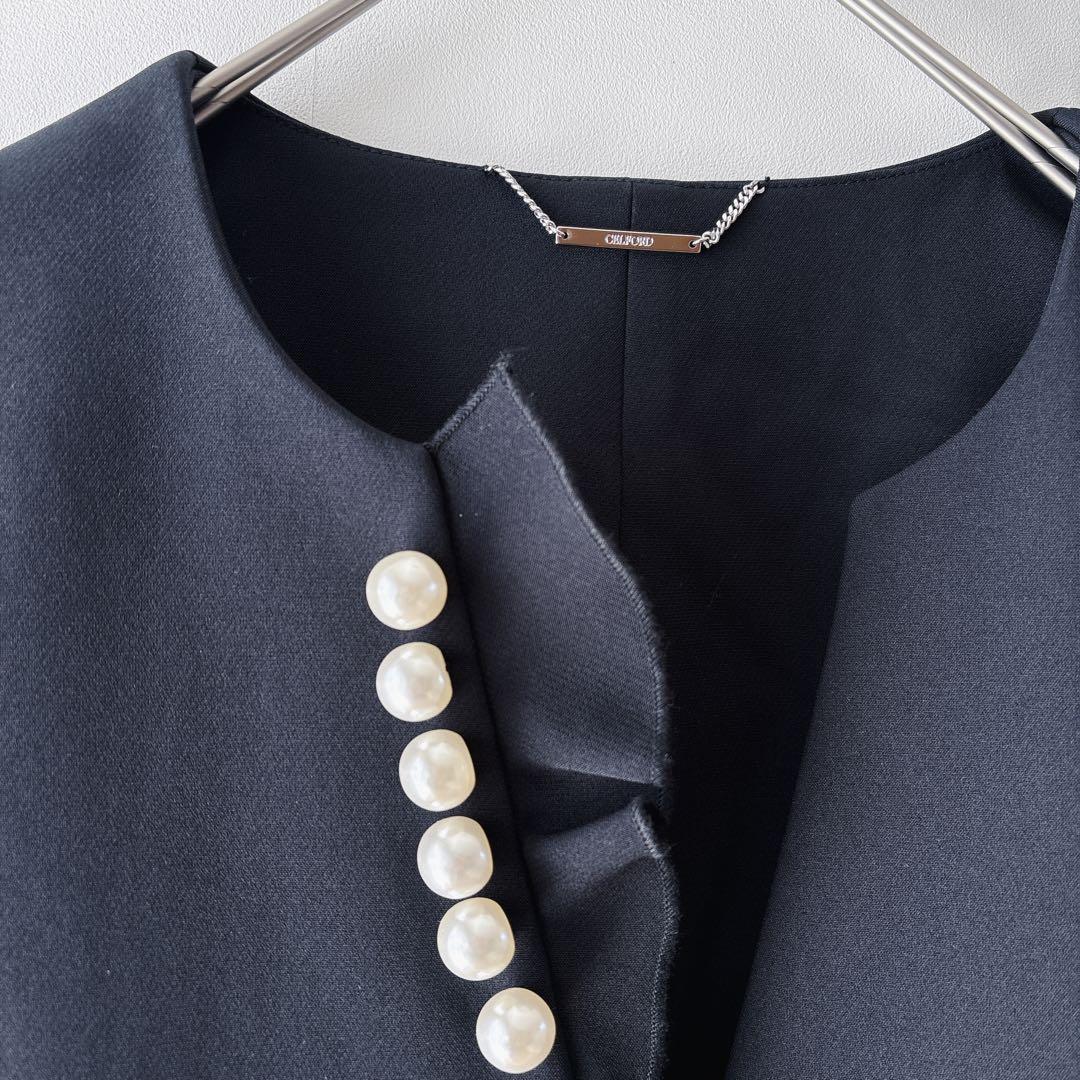 CELFORDセルフォード　フリルパールネックロングジレ ブラック