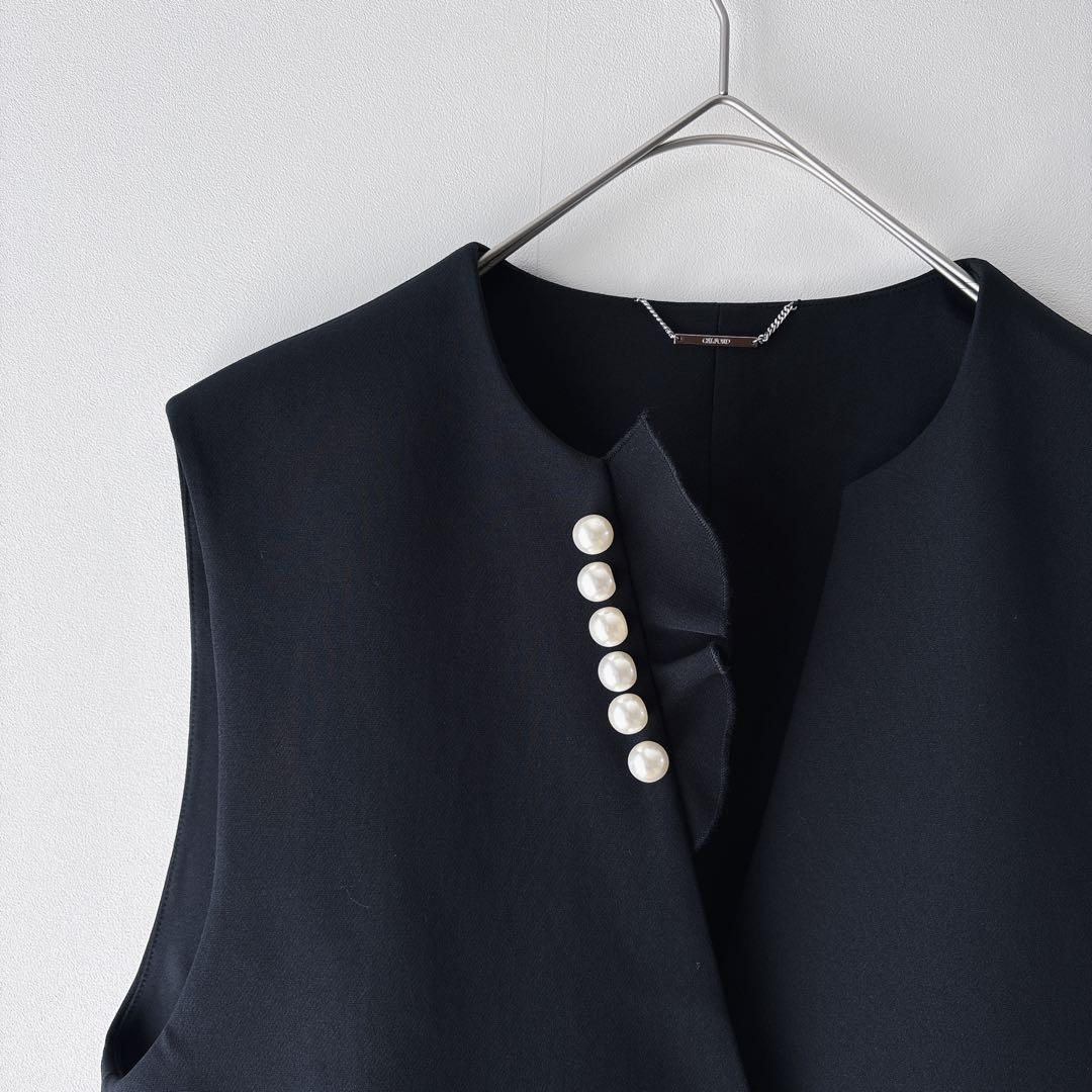 CELFORDセルフォード　フリルパールネックロングジレ ブラック