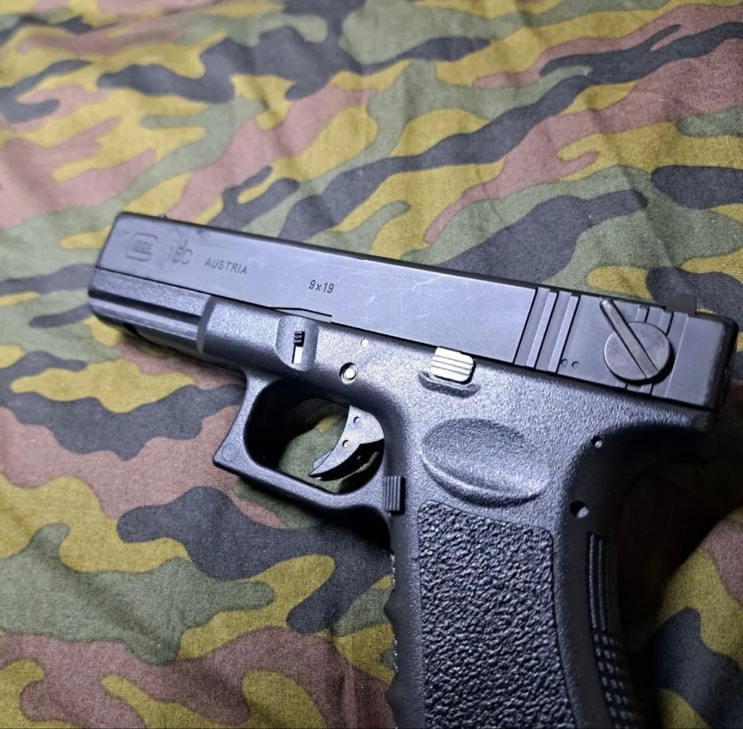 東京マルイ GLOCK 18C 電動ガン　充電池有り