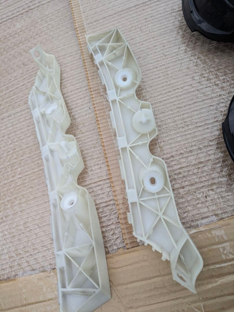 ncec テールランプ